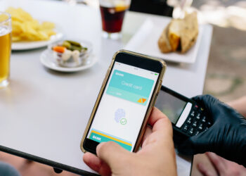 belépés online bankszámlára okostelefonon keresztül