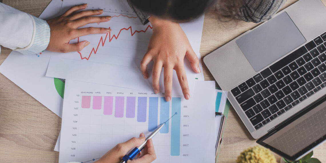 alapkamat-emelés diagramon ábrázolva