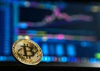 bitcoin képernyő előtt
