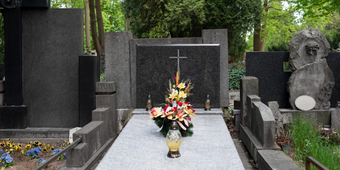 Egészségpénztárból temetés? Nagy segítség lehet!