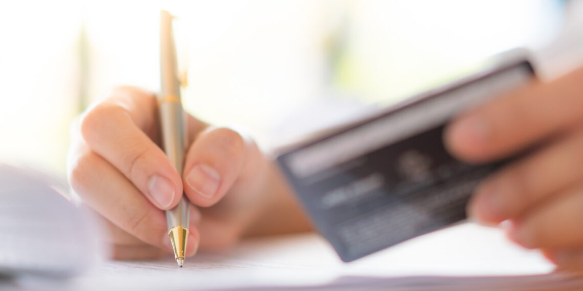 Fizetőssé válhat hamarosan az alapszámla?